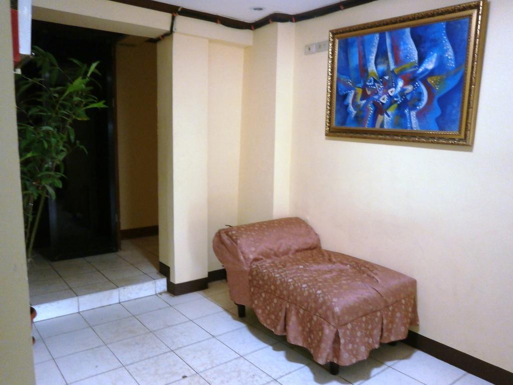Wendy'S Apartelle Manoc-Manoc Exterior photo